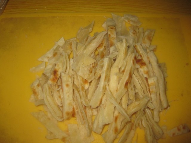菠菜香菇烩饼步骤3