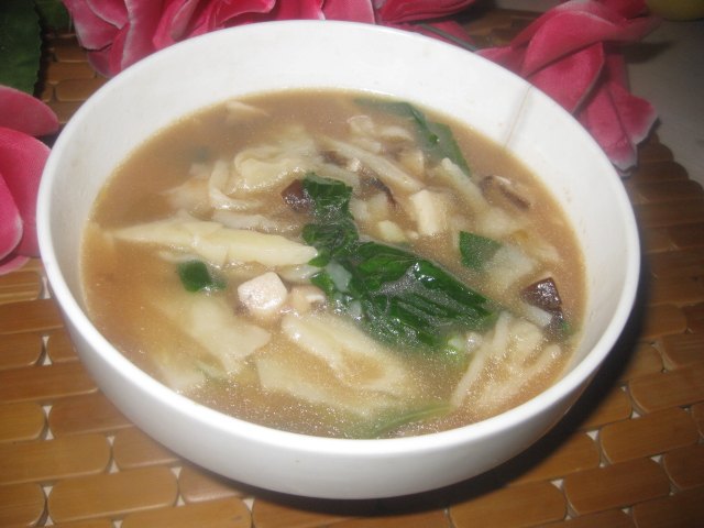 菠菜香菇烩饼步骤9