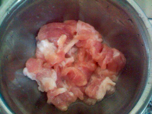 豆腐西红柿生菜瘦肉汤步骤2