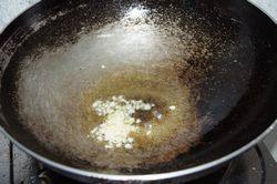 蚝油蒜泥生菜步骤4
