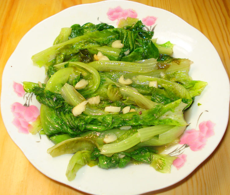 蒜蓉翡翠生菜步骤9