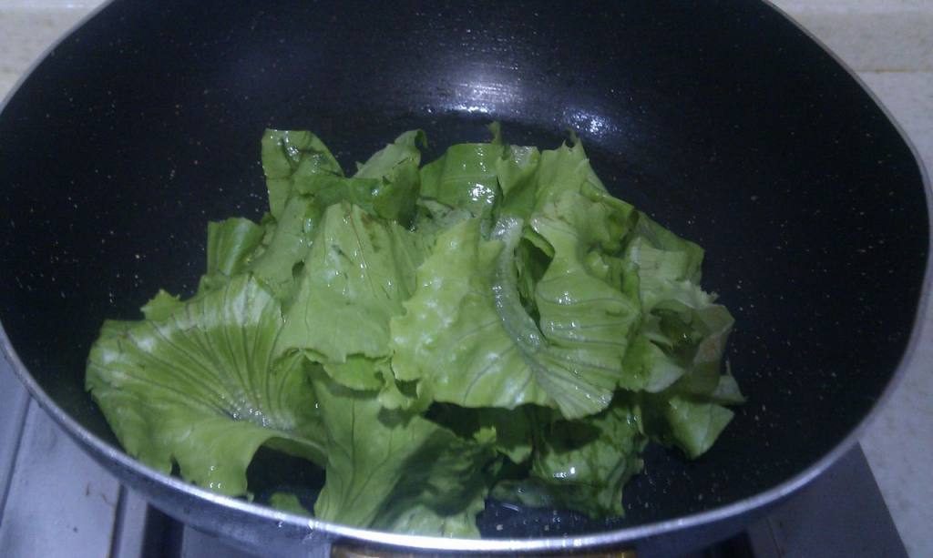 生菜炒香菇步骤4