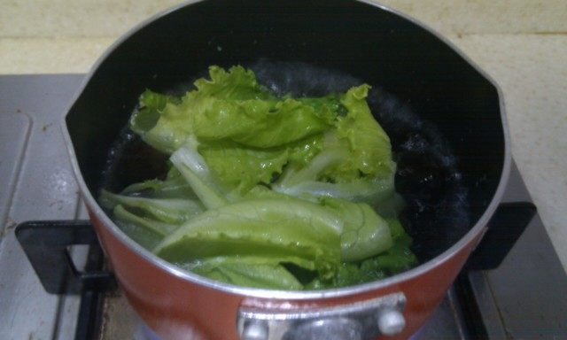 生菜木耳粉丝汤步骤8