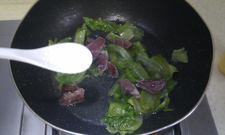 生菜炒肘子步骤6