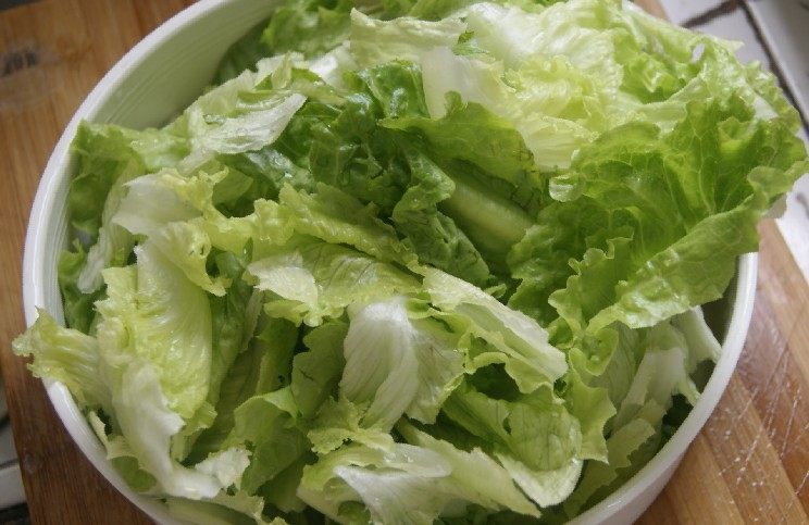 小炒生菜步骤1