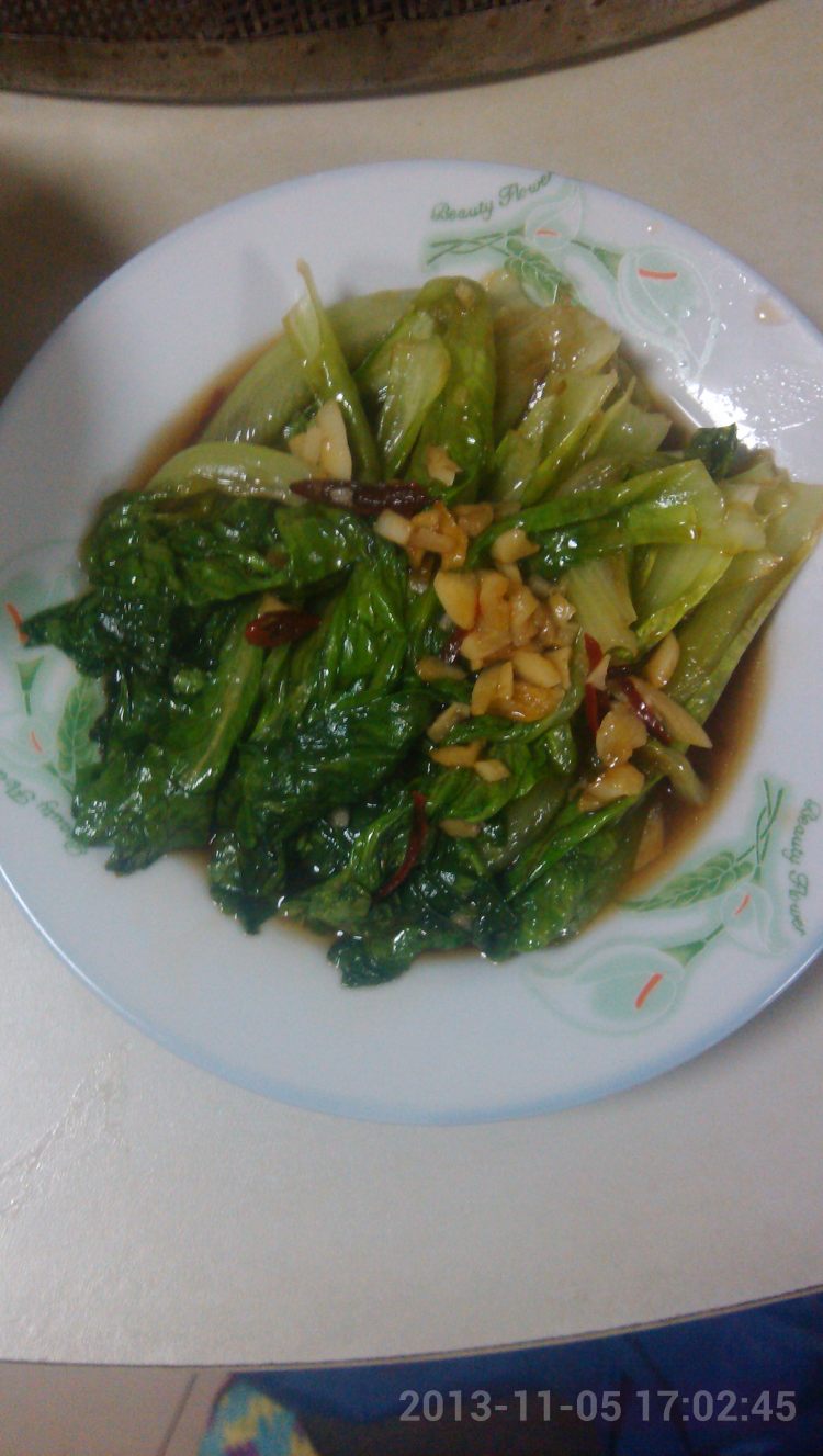 蚝油蒜末生菜步骤6