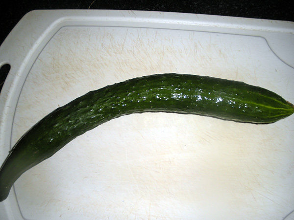 蚝油黄瓜生菜步骤1