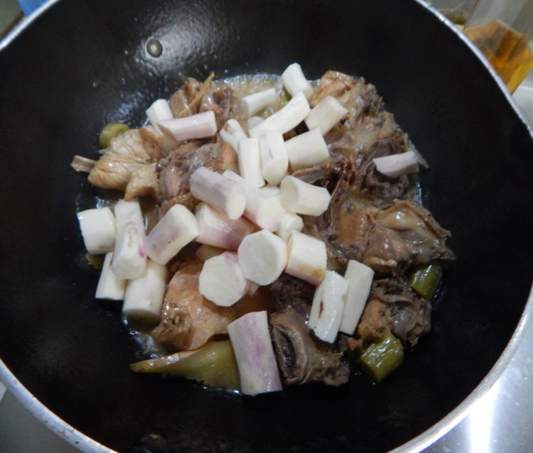 山药土豆烧鸡块步骤11