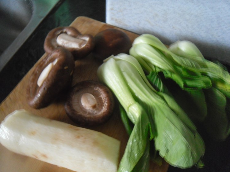香菇山药扒油菜步骤1