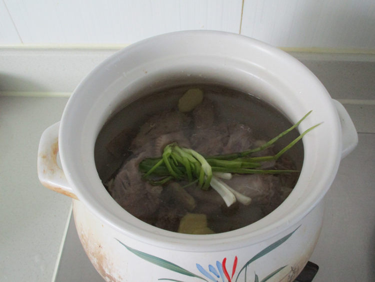 山药老鸭汤步骤5