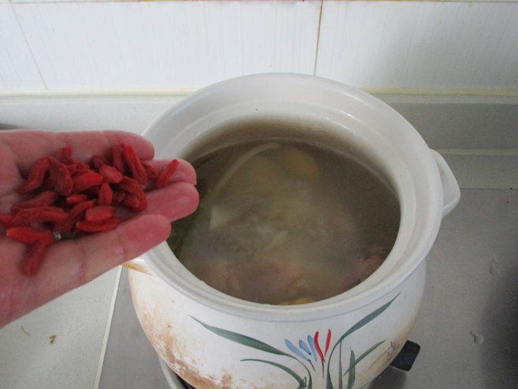 山药老鸭汤步骤10