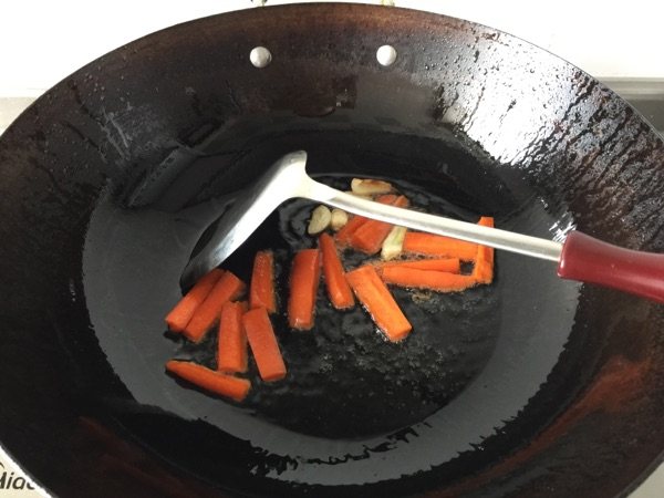 山药炒黑木耳#新鲜从步骤4