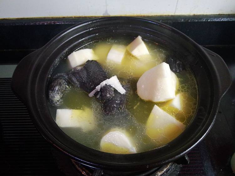 乌鸡山药砂锅煲步骤8
