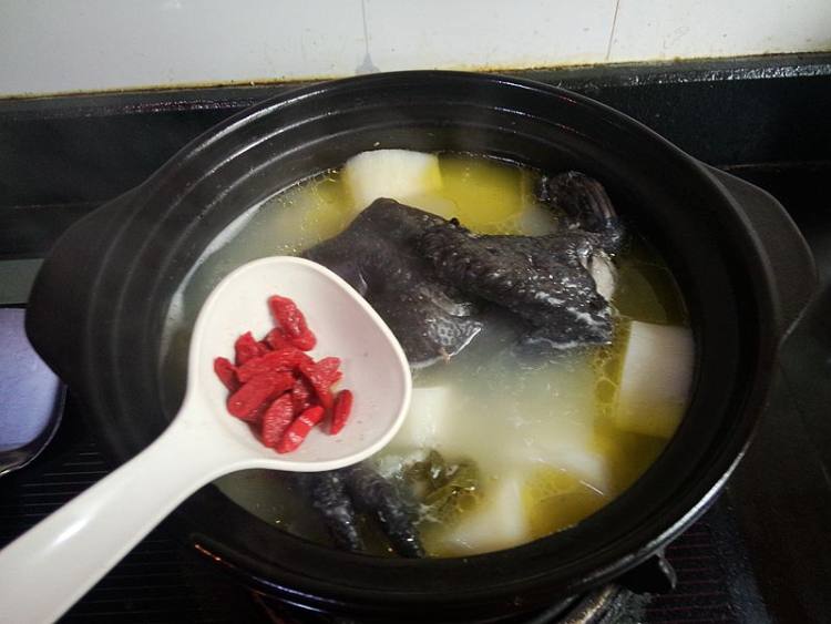 乌鸡山药砂锅煲步骤9