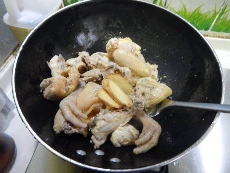 小土豆烧鸡块步骤6