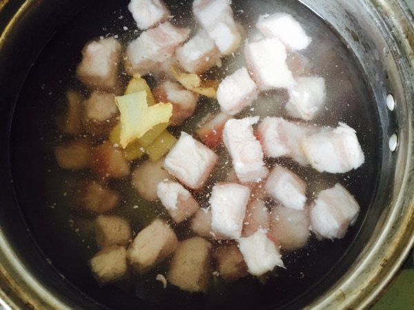 山药红烧肉步骤3