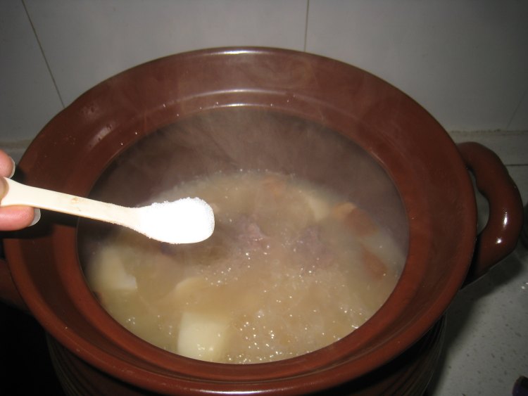 山药银耳瘦肉汤步骤10