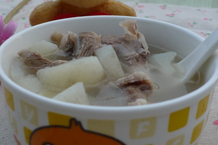山药筒骨汤步骤8