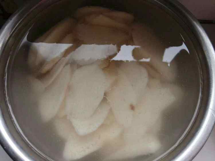 番茄炒山药步骤2