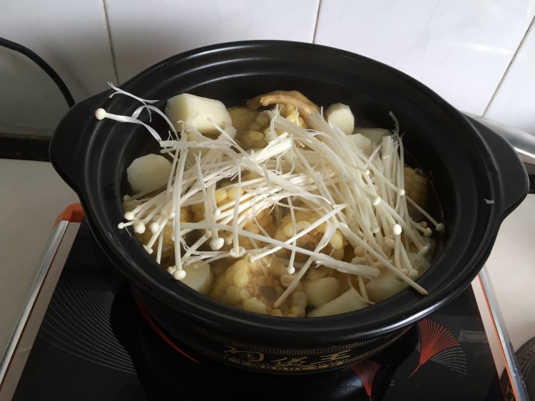 【手工美食】山药母鸡步骤6