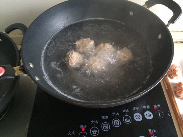 西红柿红烧肉丸步骤10