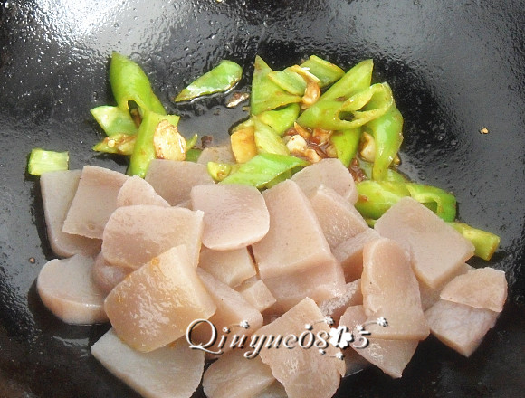 魔竽豆腐炒山药步骤9