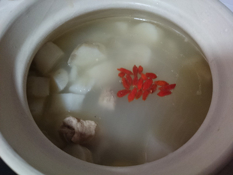 茯苓山药排骨汤步骤11