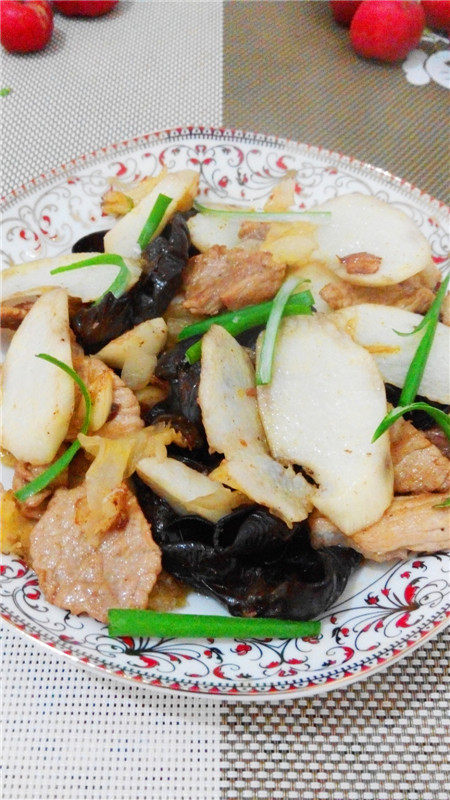 双耳肉片炒山药步骤10