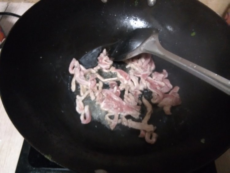 山药炒肉丝步骤3