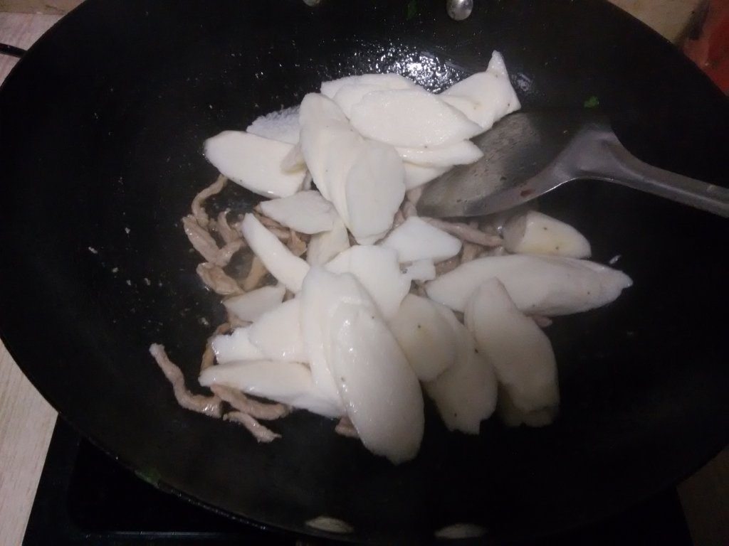 山药炒肉丝步骤5