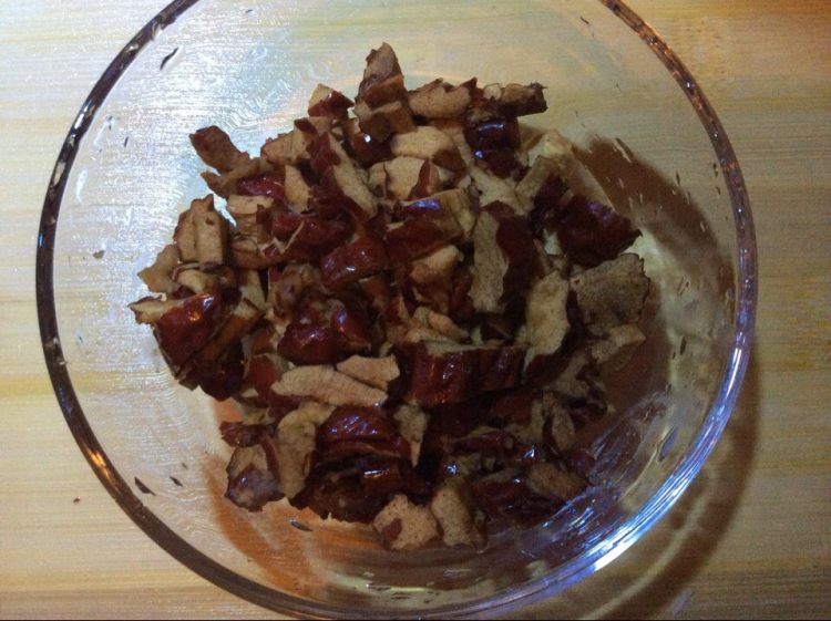 红枣山药薏米粥步骤3