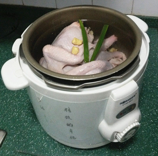 大鸡冠山鸡汤步骤4