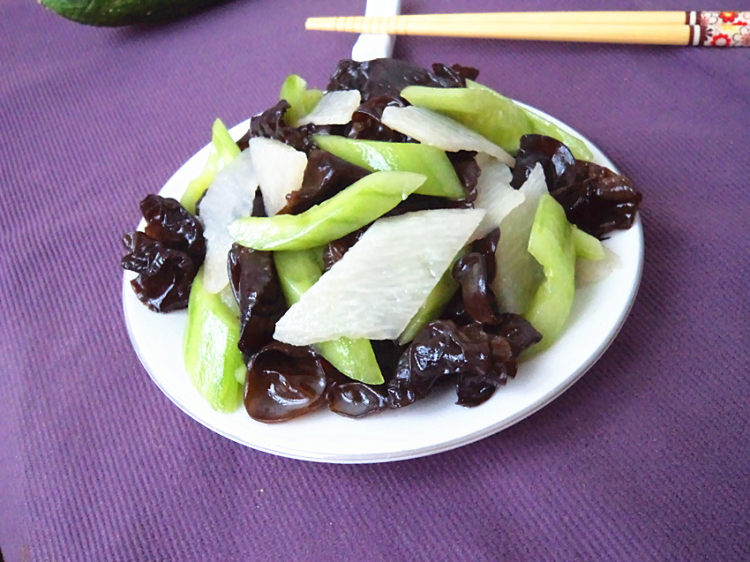 木耳山药炒青瓜步骤8