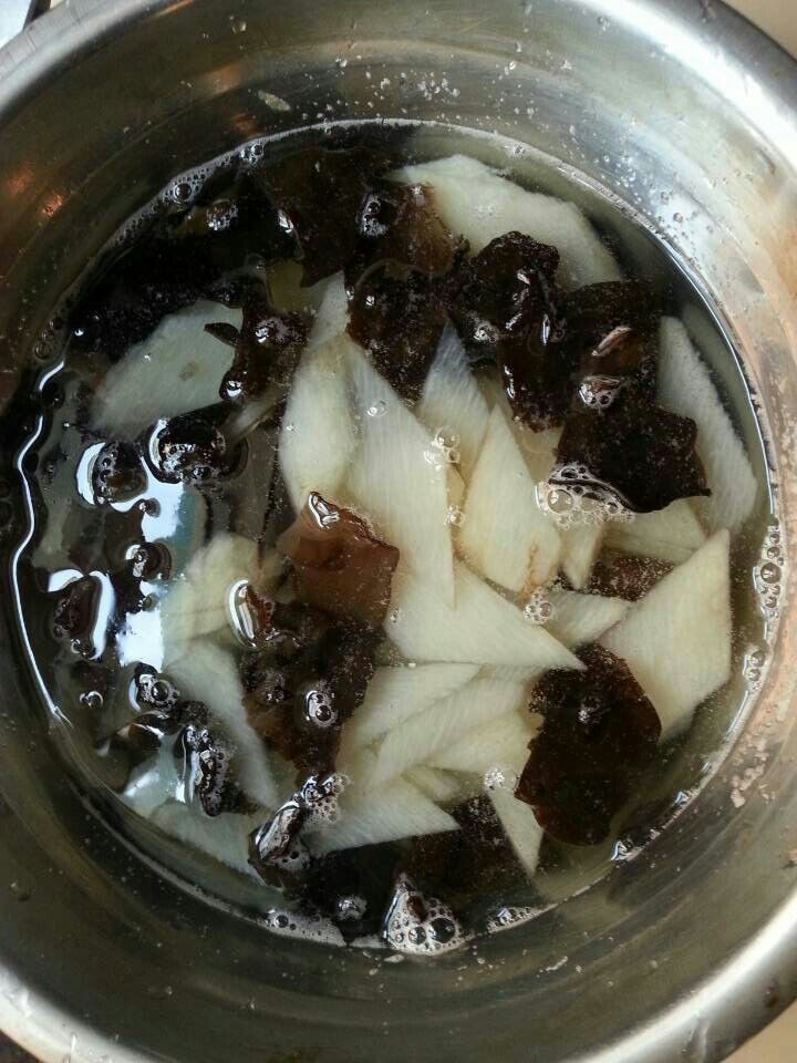 山药凉拌木耳步骤3