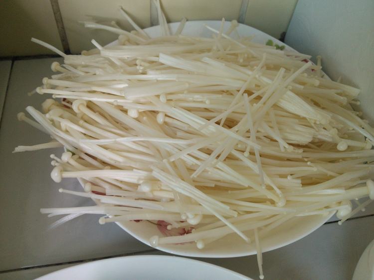 金针山药泥鳅汤步骤2
