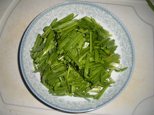 韭菜炒淮山药步骤4
