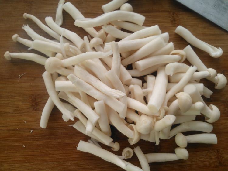 山药土豆炒大金针菇步骤2