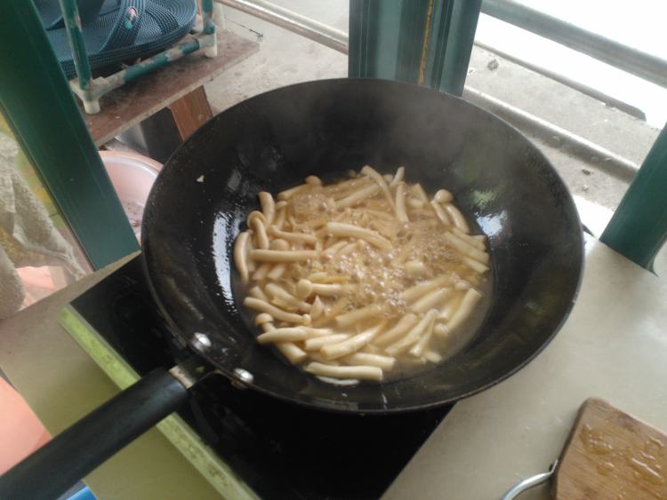 山药土豆炒大金针菇步骤7