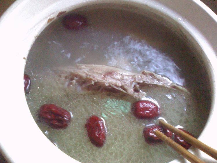 山药煲鸭汤步骤5
