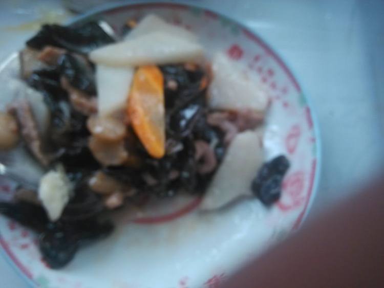 山药木耳炒肉步骤7