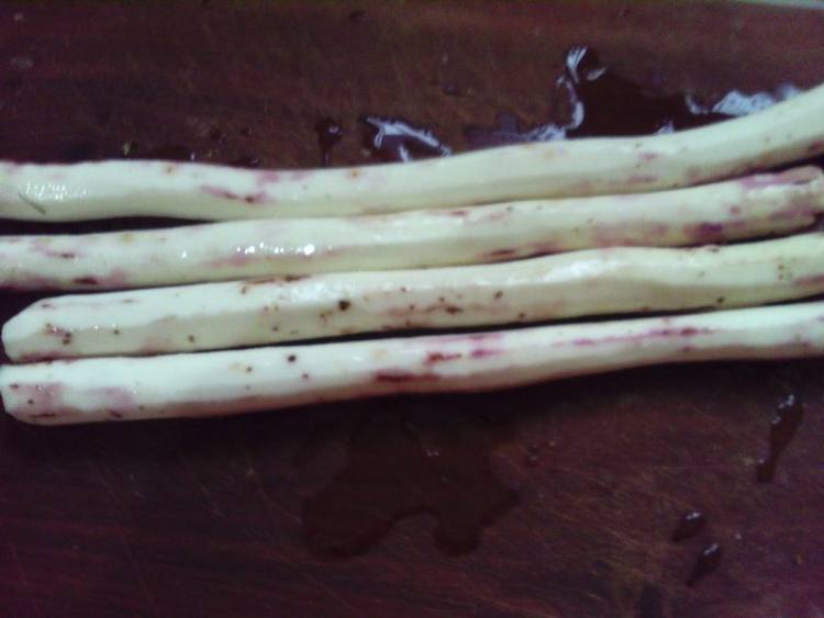 咸笋炒山药步骤1