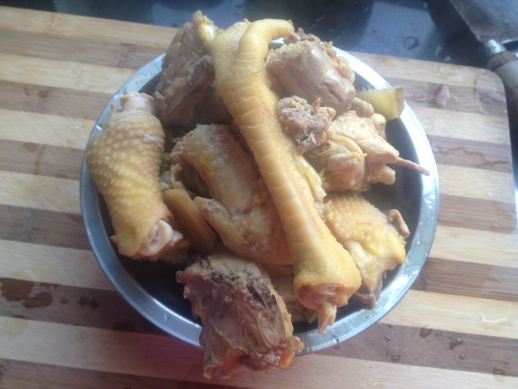 山药炖母鸡步骤1