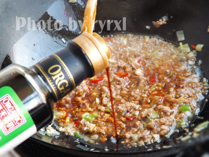 酱瓜肉燥双蒸步骤7