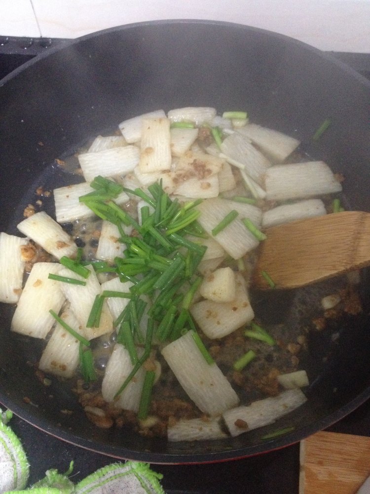 清炒肉末山药步骤6