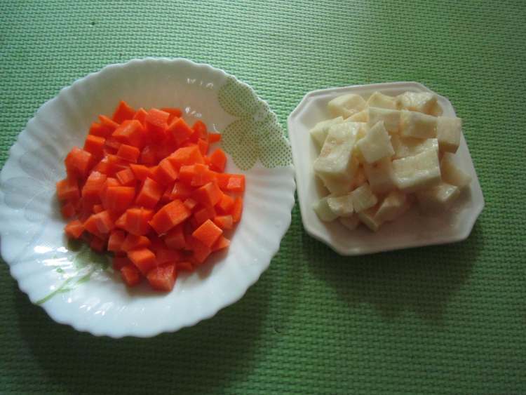 胡萝卜山药瘦肉粥步骤7