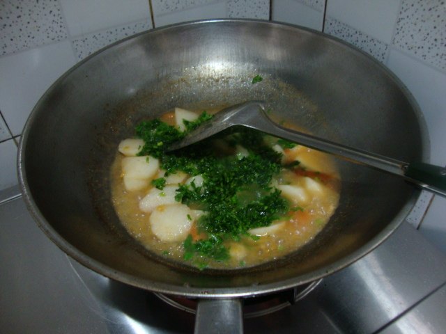 芹菜末炒山药步骤9