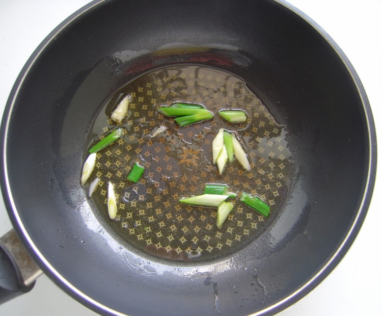 山药炒腊味步骤6