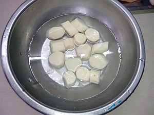 红枣山药炖鸡汤步骤3