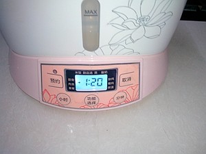 红枣山药炖鸡汤步骤8