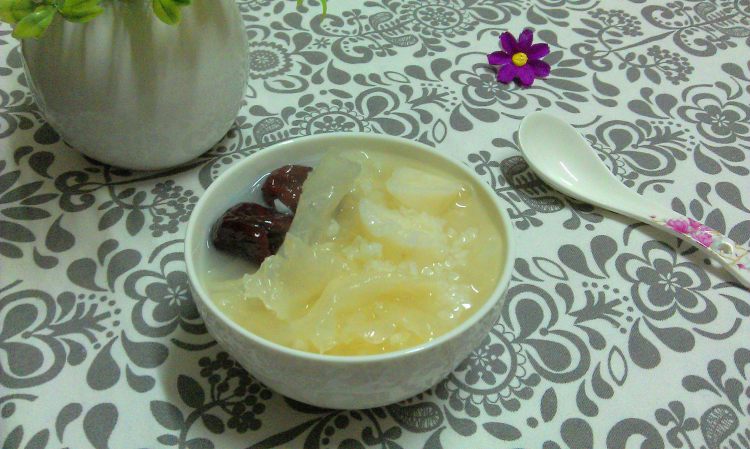 山药红枣银耳粥步骤9